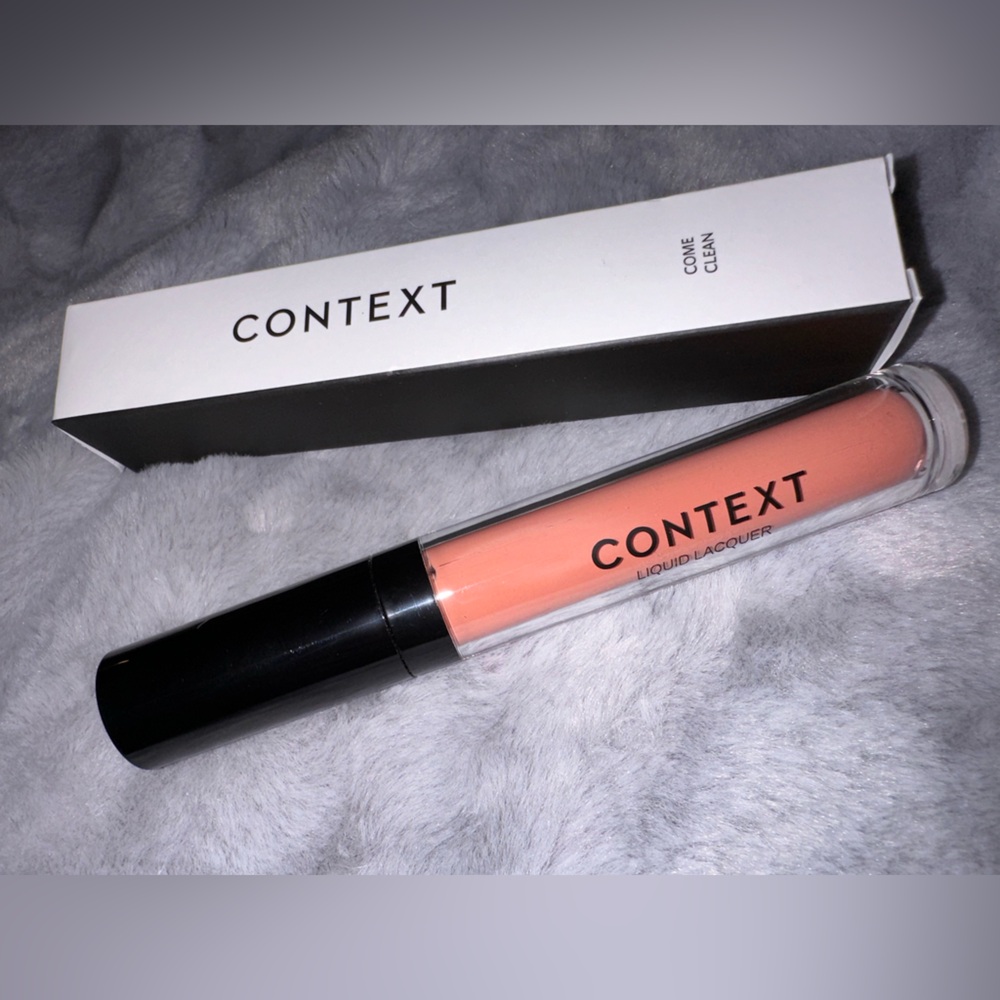 Context Liquid lip lacquer